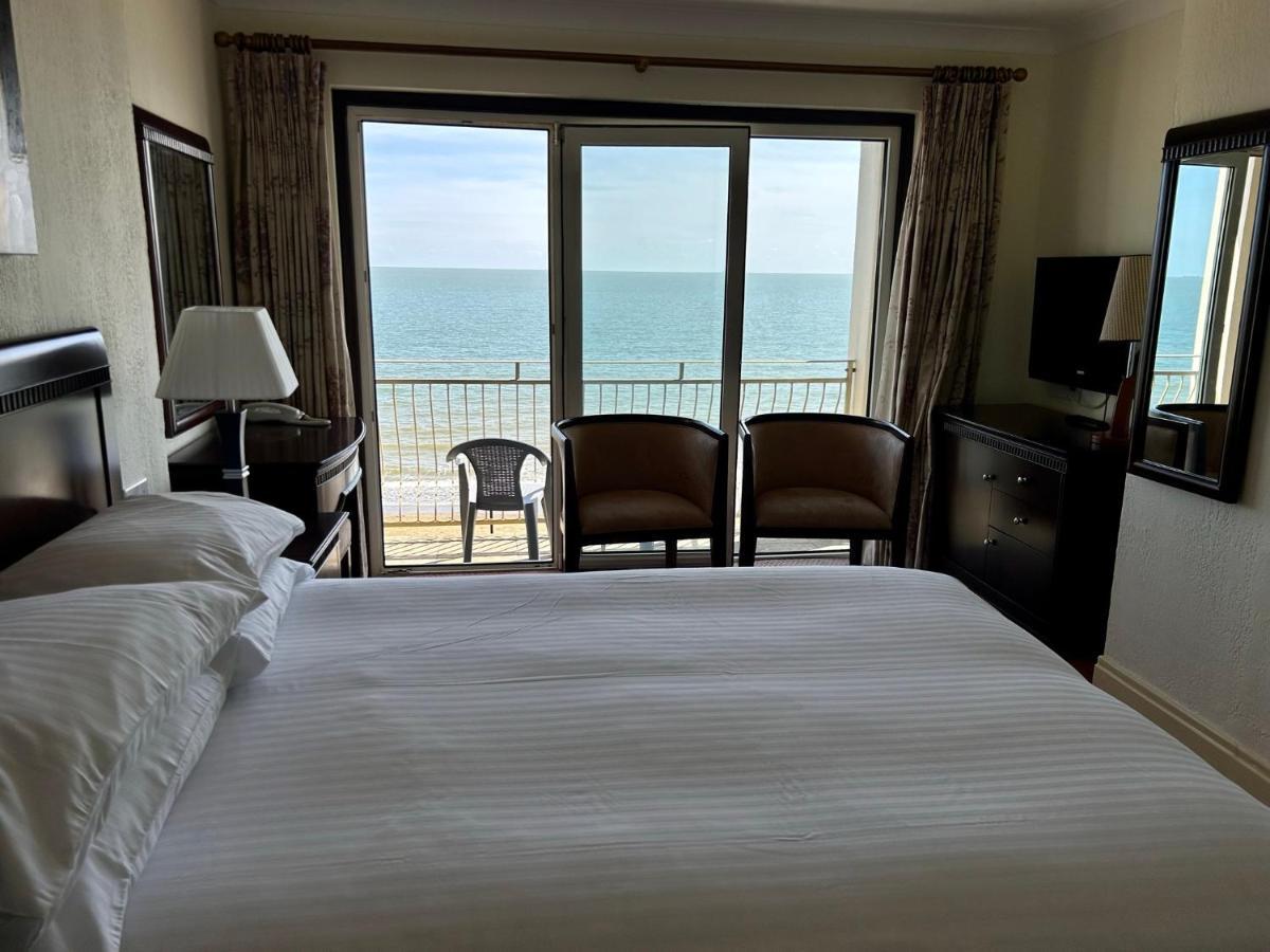 Regent Court - Seafront, Sandown - Free Car Ferry For Bookings Of 3 Or More Nights, Subject To Availability Esterno foto