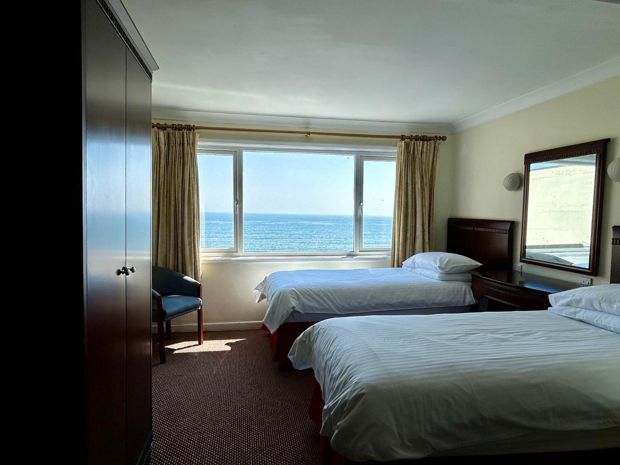 Regent Court - Seafront, Sandown - Free Car Ferry For Bookings Of 3 Or More Nights, Subject To Availability Esterno foto