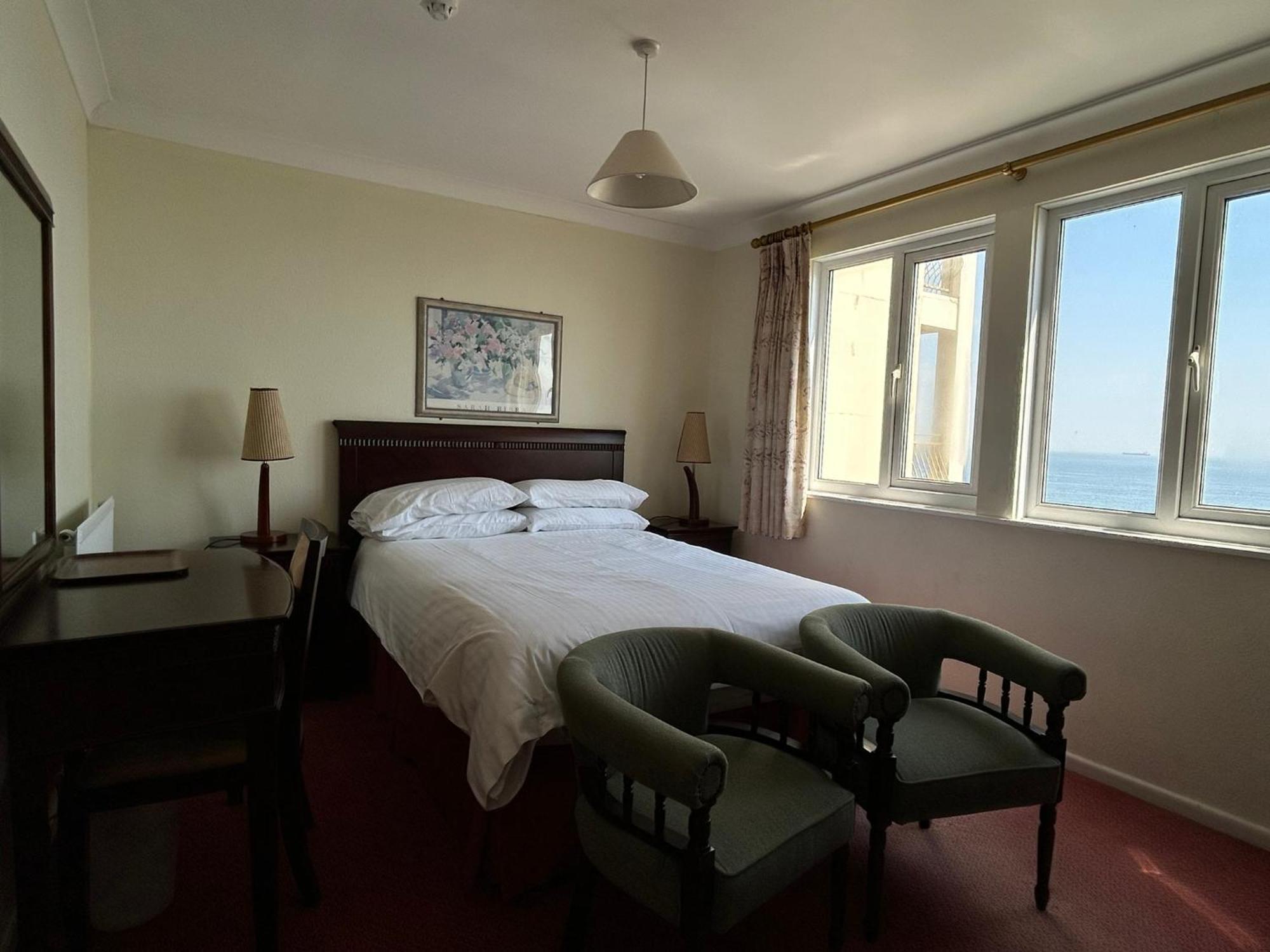 Regent Court - Seafront, Sandown - Free Car Ferry For Bookings Of 3 Or More Nights, Subject To Availability Esterno foto