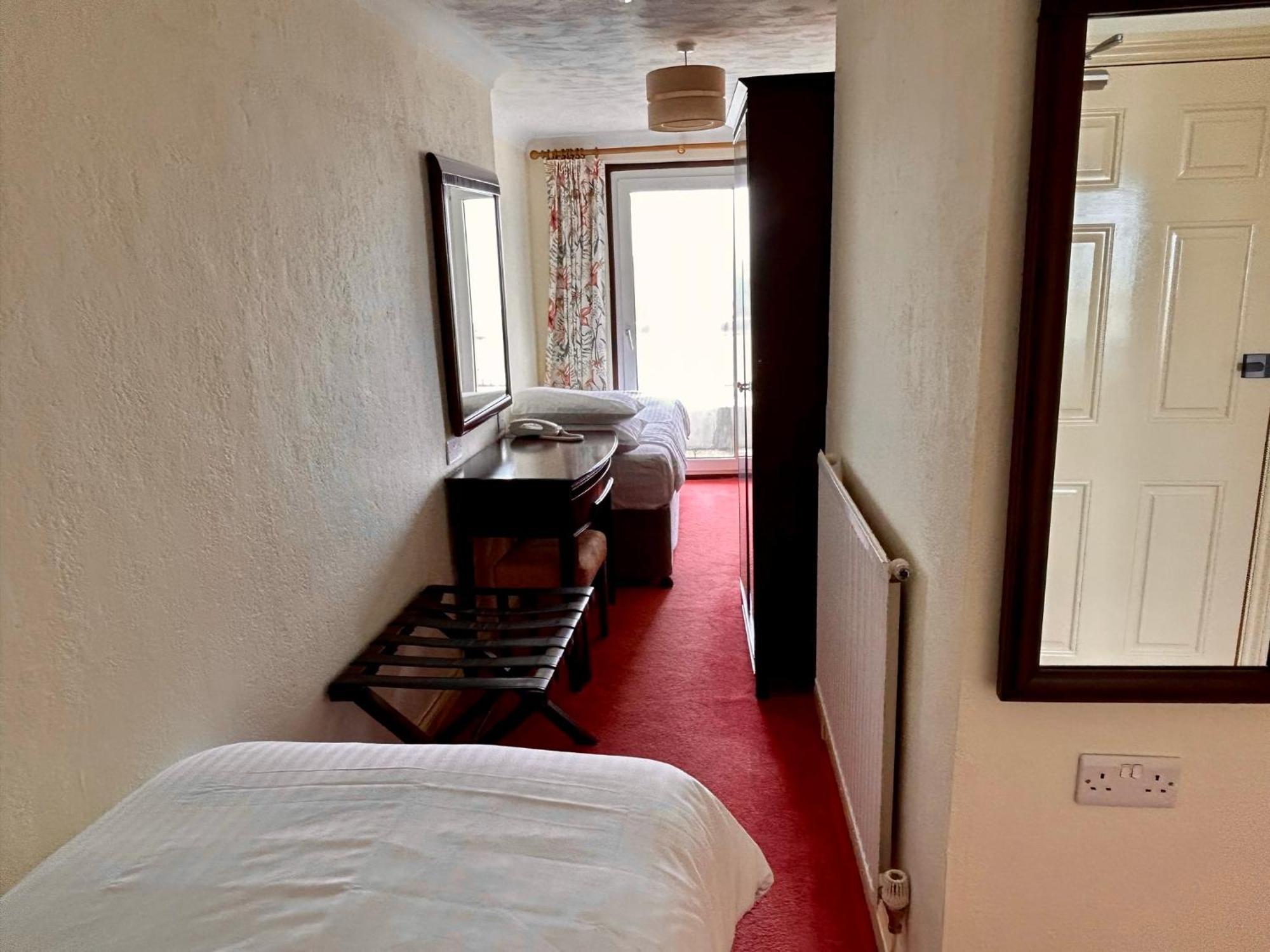 Regent Court - Seafront, Sandown - Free Car Ferry For Bookings Of 3 Or More Nights, Subject To Availability Esterno foto