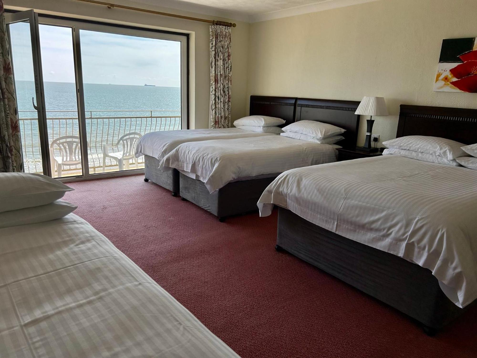 Regent Court - Seafront, Sandown - Free Car Ferry For Bookings Of 3 Or More Nights, Subject To Availability Camera foto